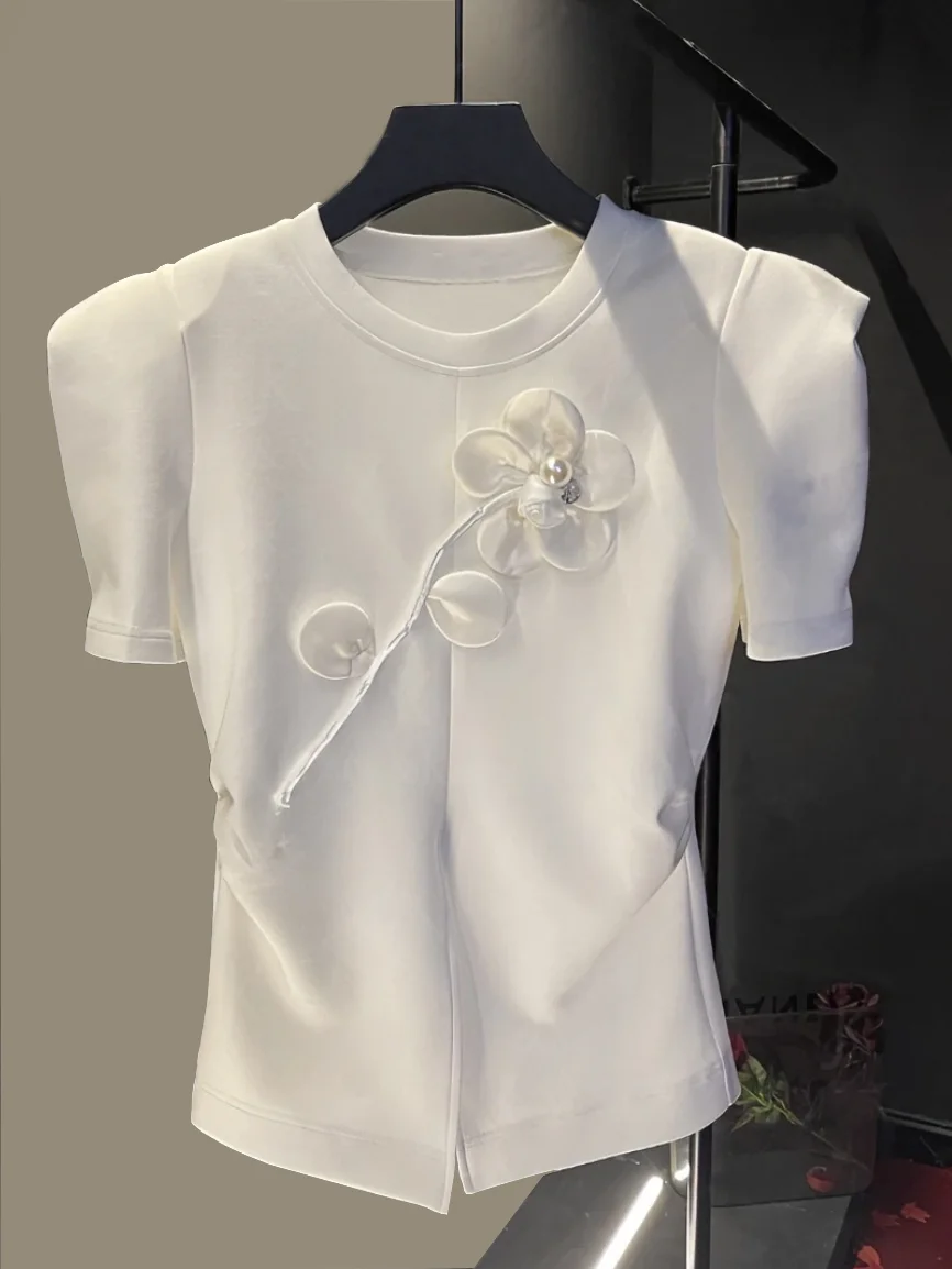 

Studded 3D Flower Round Neck Short Sleeve T-shirt 2023 New Design Feeling Waist Split Top women clothes