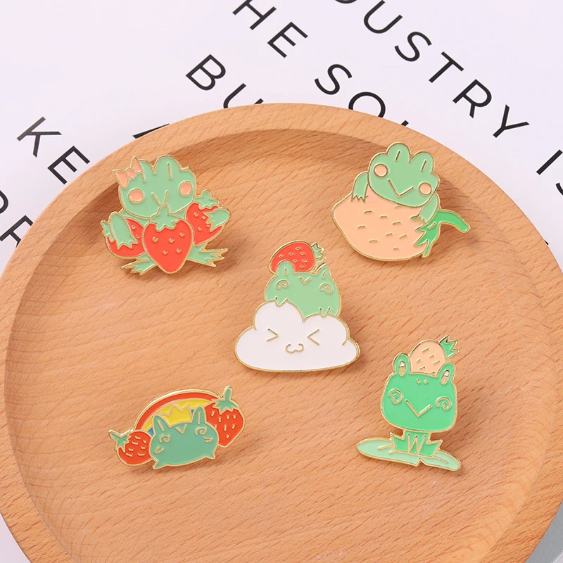 

Cartoon Strawberry Frog Enamel Pins Custom White Clouds Sweet Romantic Style Brooch Metal Badge Hat Lapel Clothes Jewelry Gift