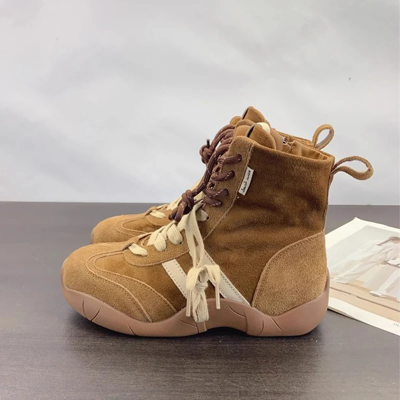 Женские кроссовки ботильоны новая модная замшевая зимняя обувь на платформе 2025
