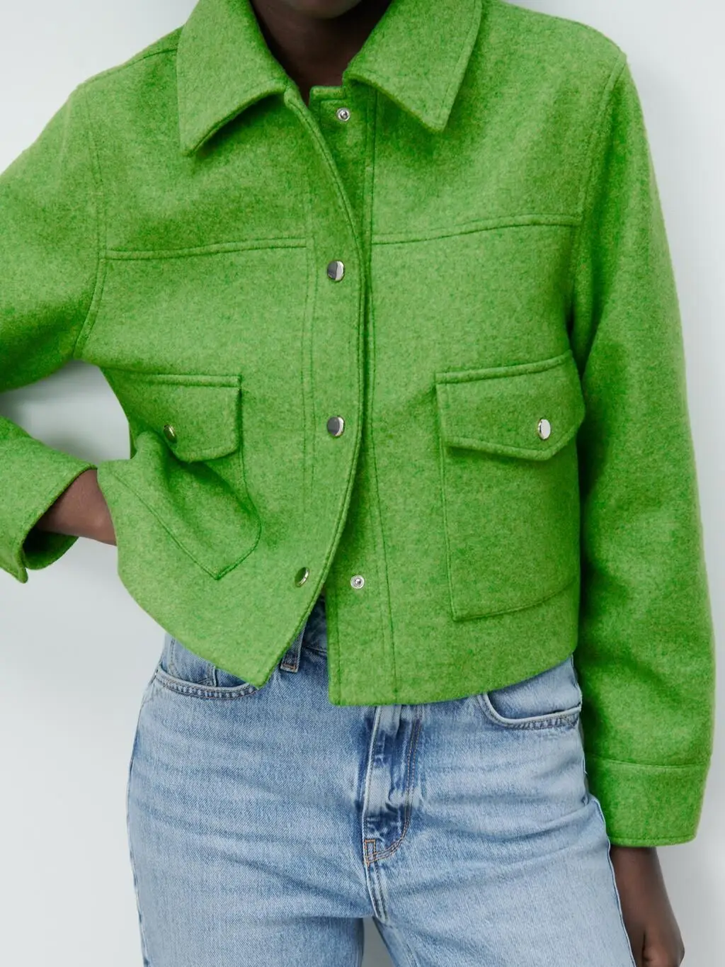 

JUNWU 2022 Spring Women's Green Lapel Single Breasted Pocket Long Sleeve Short Jacket Casual Chic British Style
