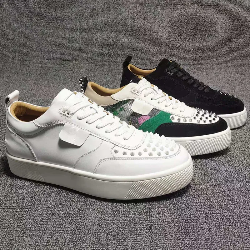 Осенне-зимние туфли с заклепками плоская подошва завязками круглый носок Eed