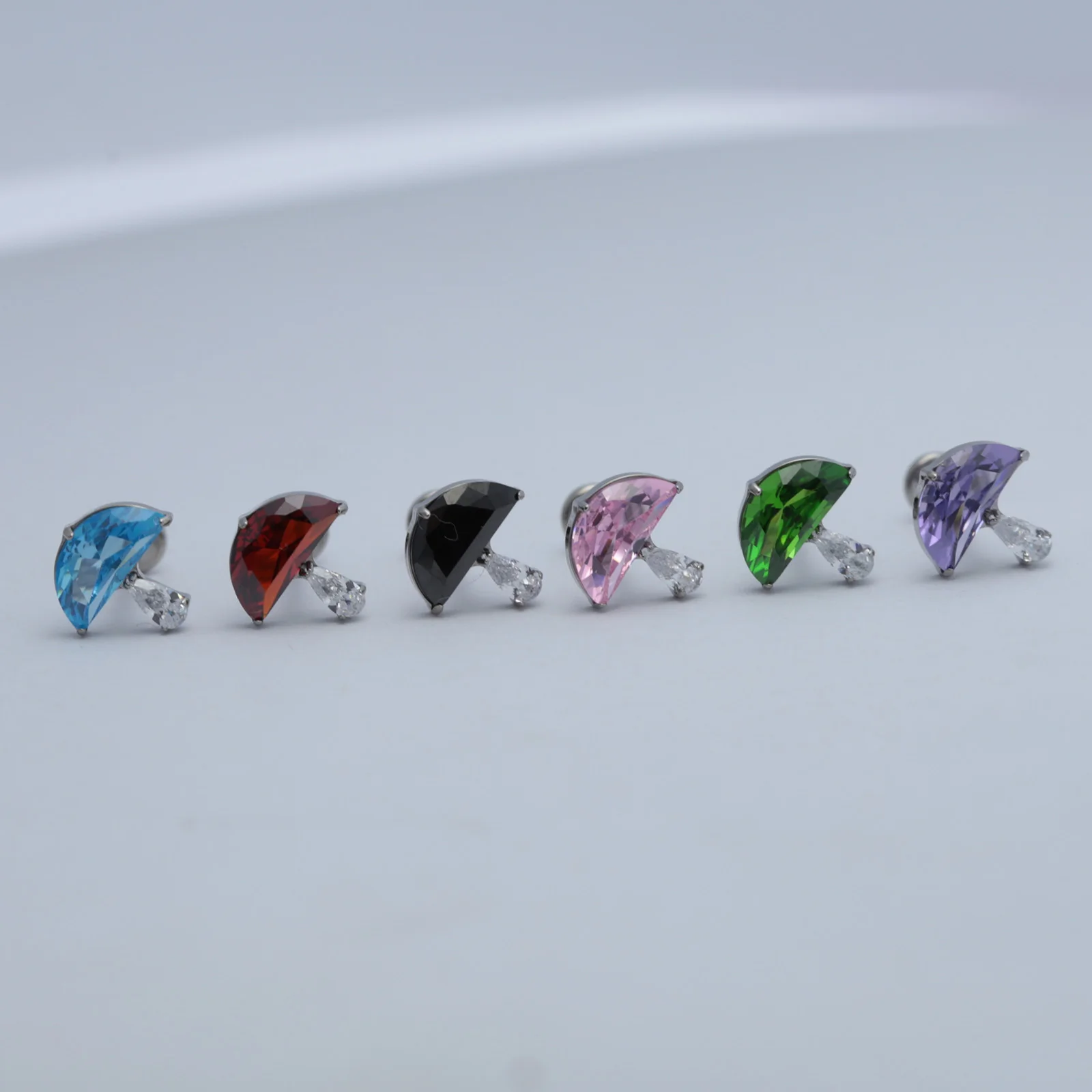 Титановый гриб Larbet Stud 16G ASTM F136, внутренняя резьба, фианит, розовый хрящ для ушей, пирсинг на спирали