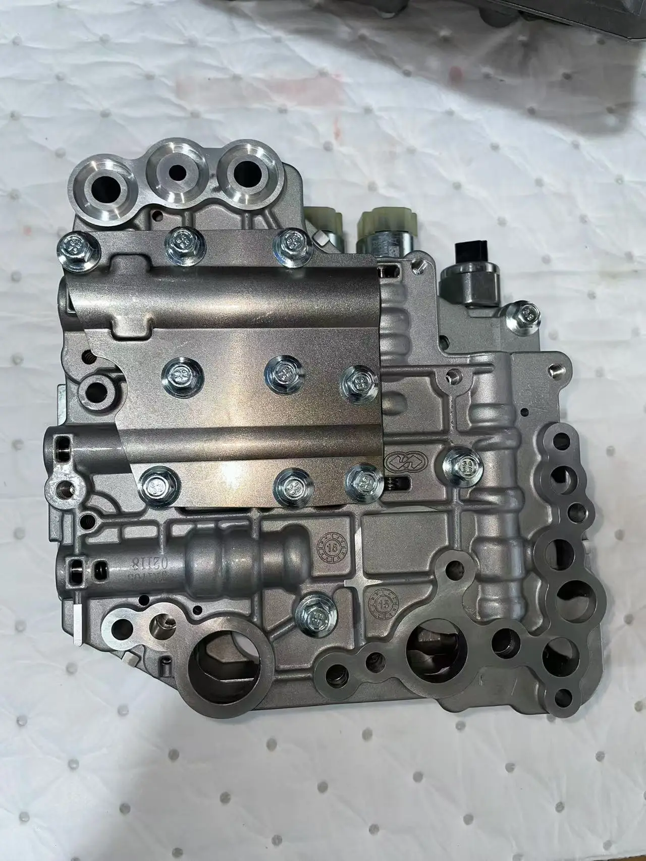 Для автомобильных трансмиссионных деталей Lifan новый и старый корпус LFCVT RDC15 OEM