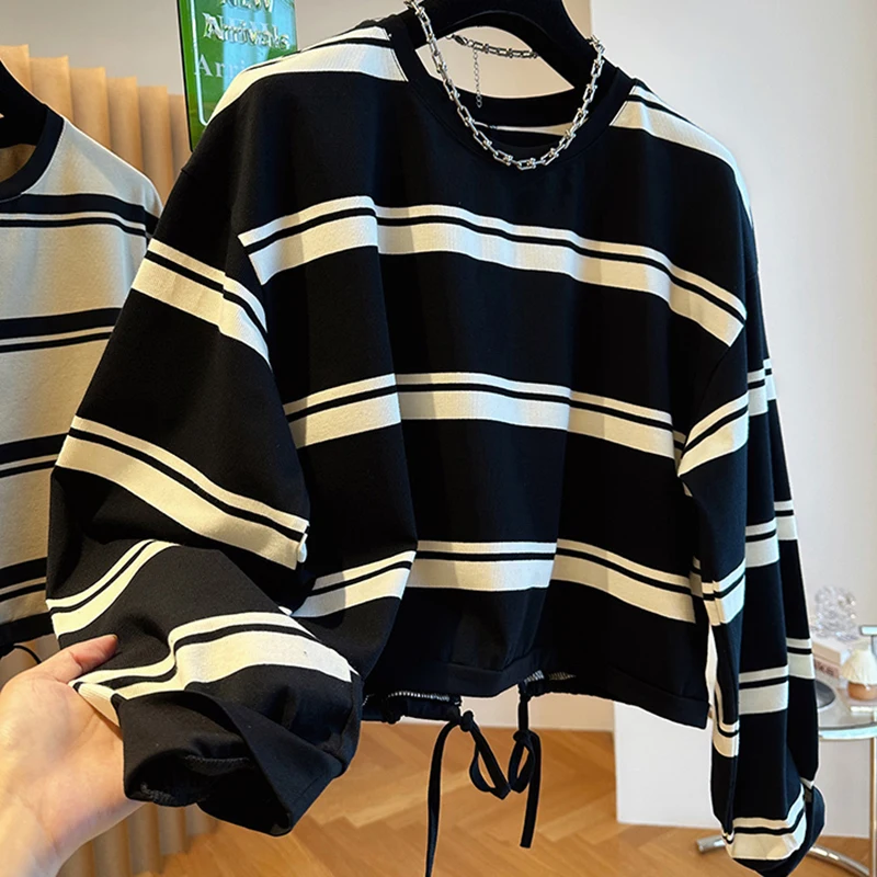 

Black White Striped Crop Long Sleeve Hem Drawstring Waist Women T Shirt Fashion Harajuku Tunic Oversized 2xl 150kg Can Worn Tops