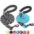 Прочный поводок для собак длиной 5 футов с удобной мягкой ручкой и высокоотражающими нитями, поводок для собак малого, среднего и крупного размера