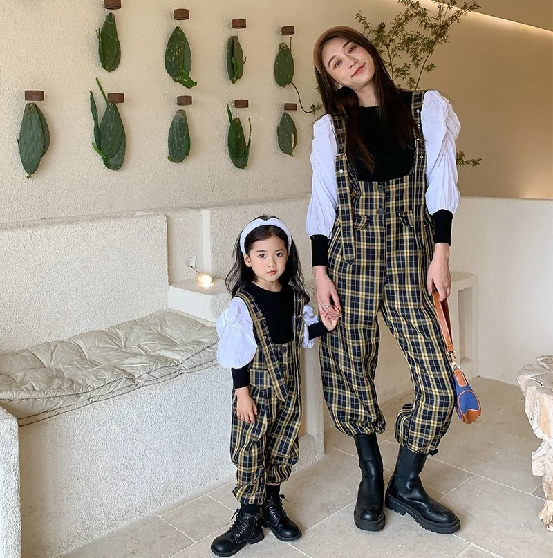 

Mother Kids Plaid Pants Shirt Sets Christmas Pajamas Family Clothes Matching Family Outfits Mom and Daughter Matching Clothes