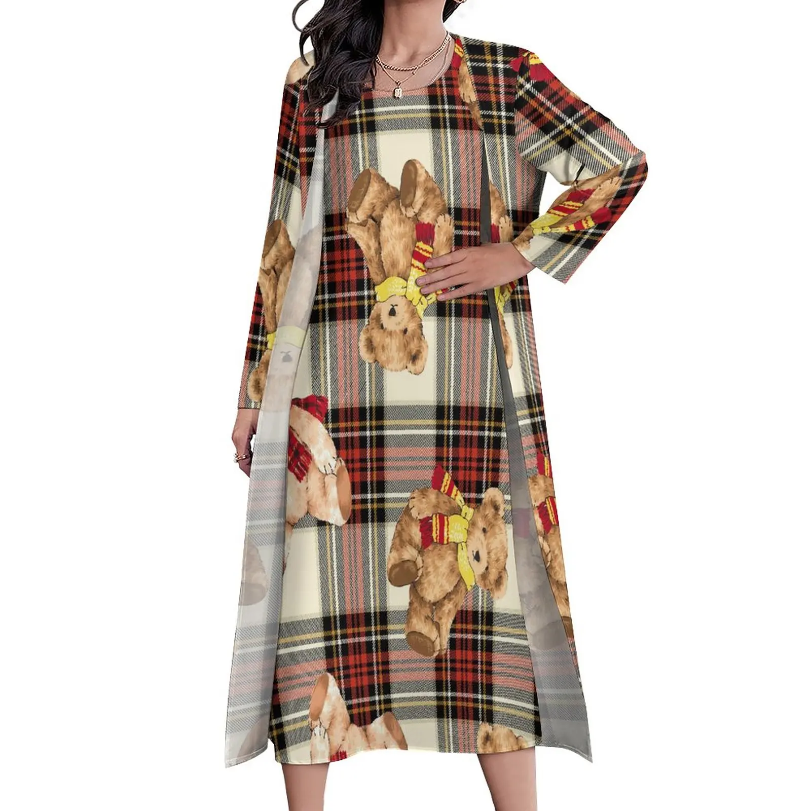 

Женское платье-макси в клетку, с графическим принтом