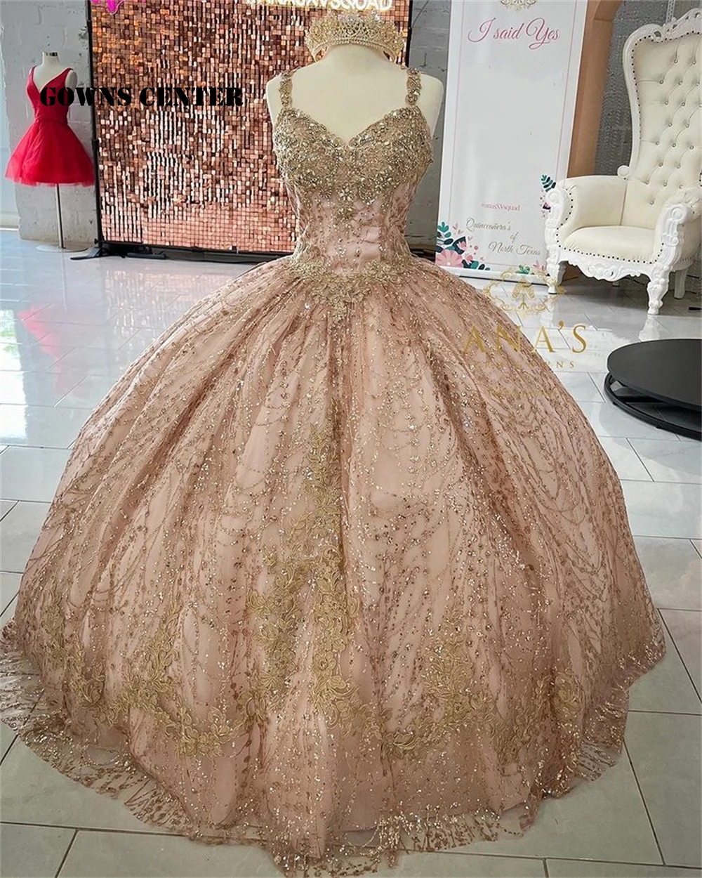

Sparkly Spaghetti Quinceanera Dresses Beaded Ball Gown Birthday Party Dress Lace Up Graduation Gown Sweetheart vestido de 15 ano