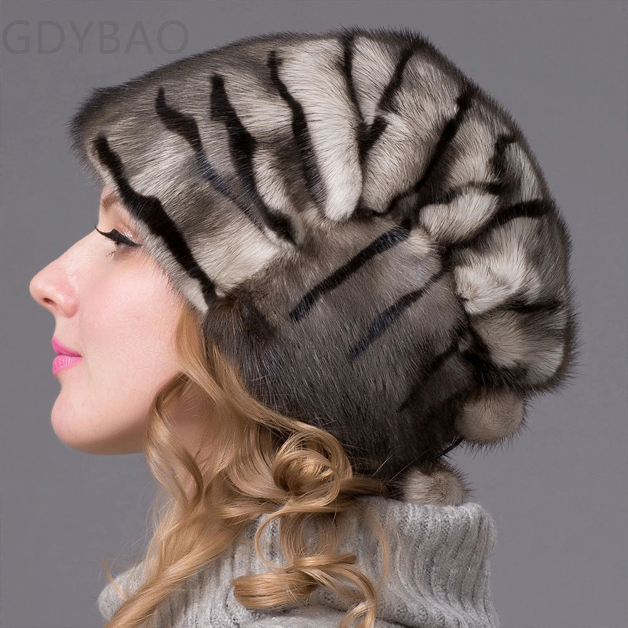 Рисунок 4 - Роскошная женская меховая шапка AA +