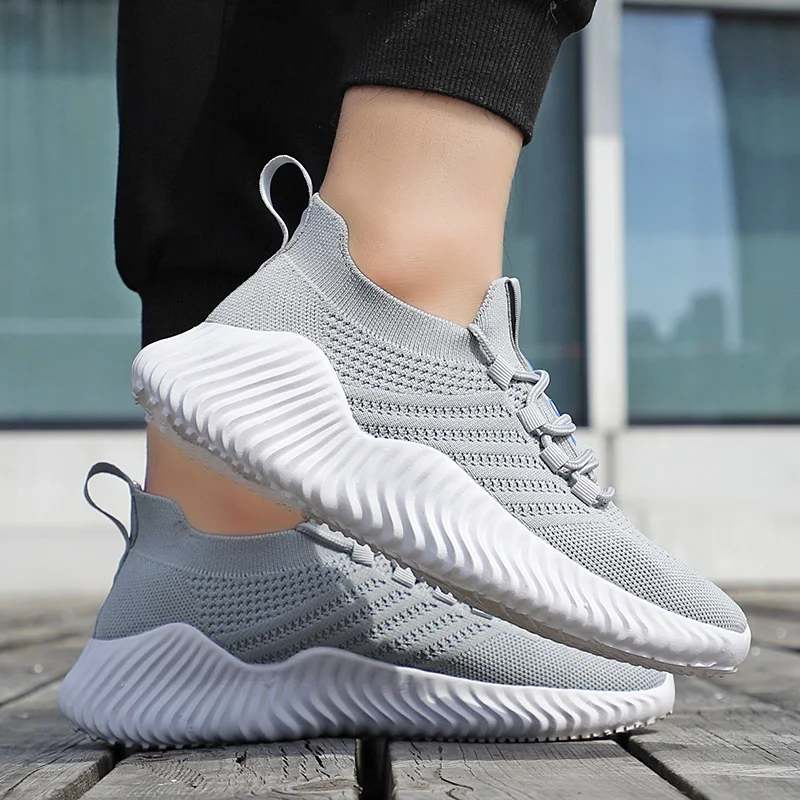 Men Sneakers Fashion Running Shoes Lightweight Breathable Casual Sports Shoes male Jogging Footwear Soft Bottom Tenis Masculino