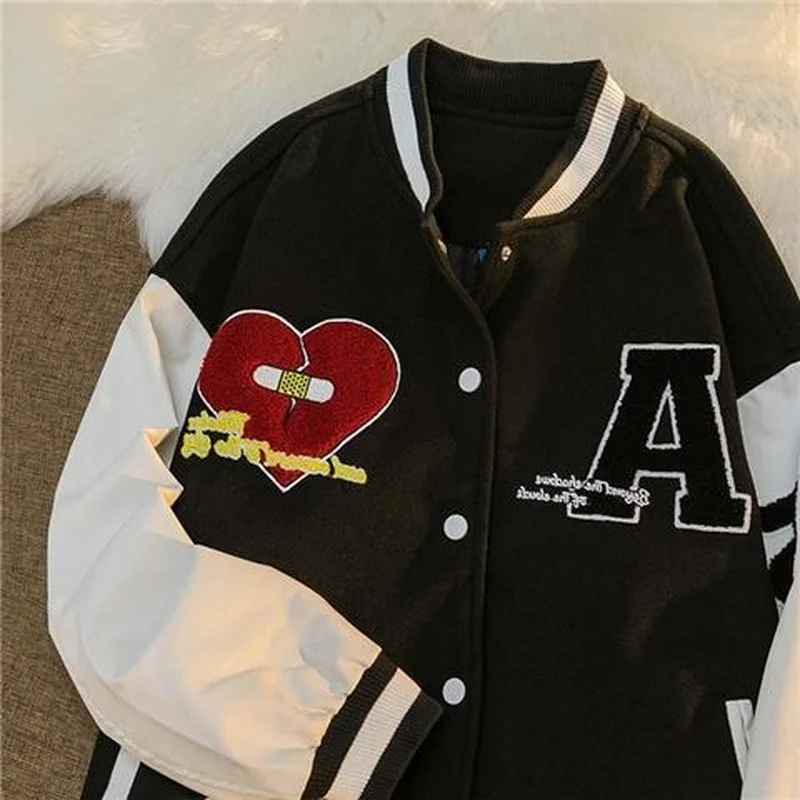 

Hip Hop Retro Broken Heart Embroidered Varsity Jacket Jacket Men's 2022 Couple Street Harajuku Couple American Baseball Uniform