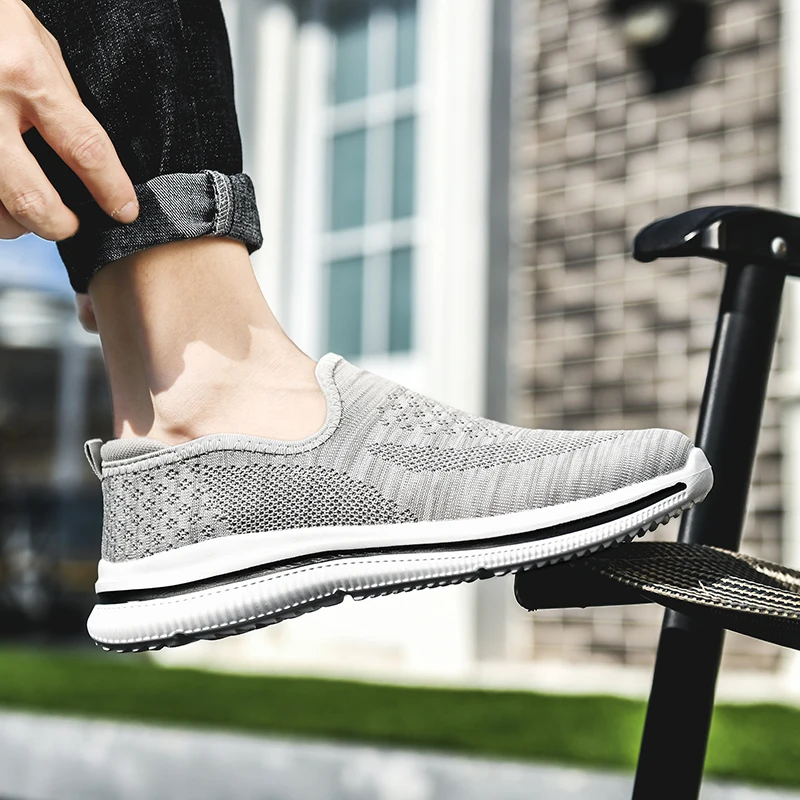 Men Flat Slip on Shoes Man Lightweight Black Sneakers Summer Autumn Casual Chaussures Femme Basket Flats Shoes