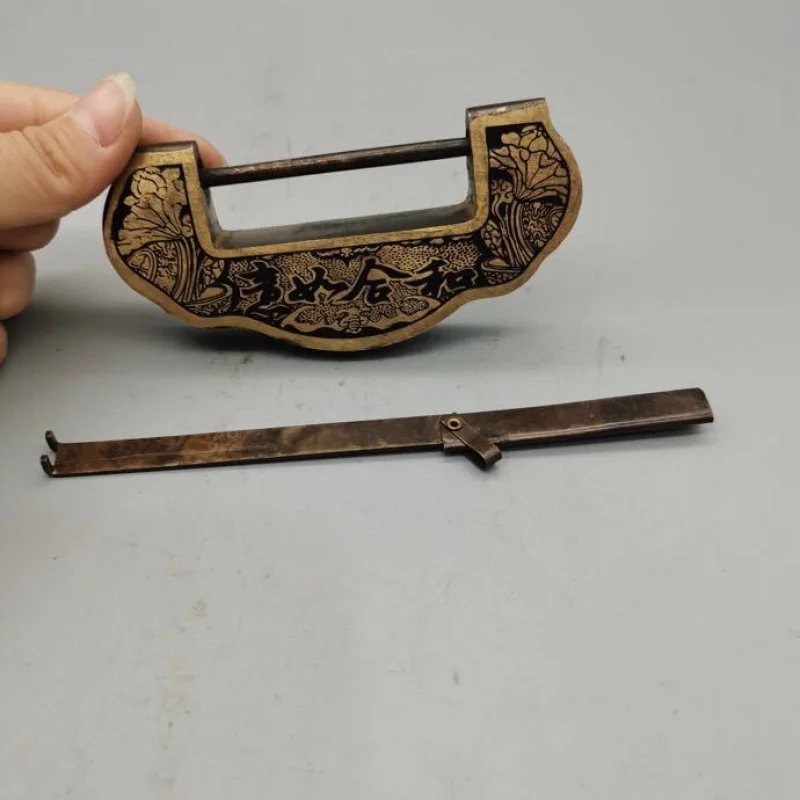 

Antique Miscellaneous Antique Lock Retro Small Lock Distressed Box Box Key Lock Horizontal Copper Lock Old-Fashioned Decoration