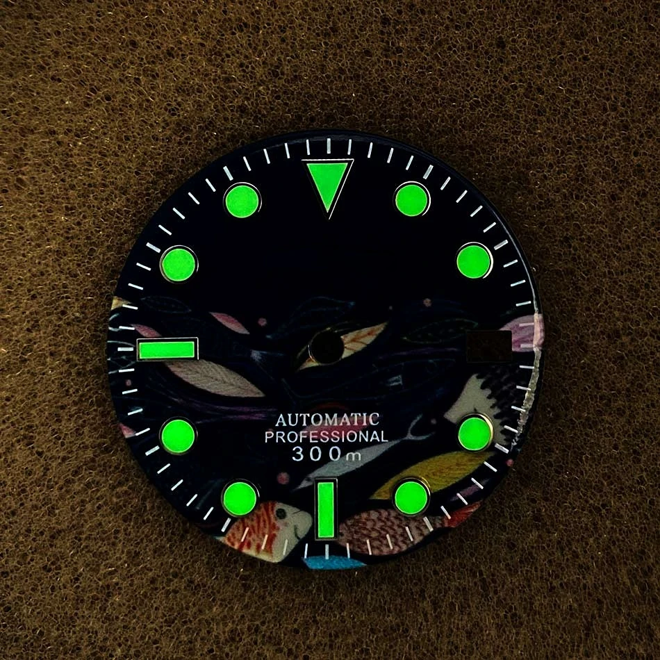 S New Arrival Pattern Modified Dial 28.5mm Watch Dial Green Glow Suitable for NH35364R/7S Movement