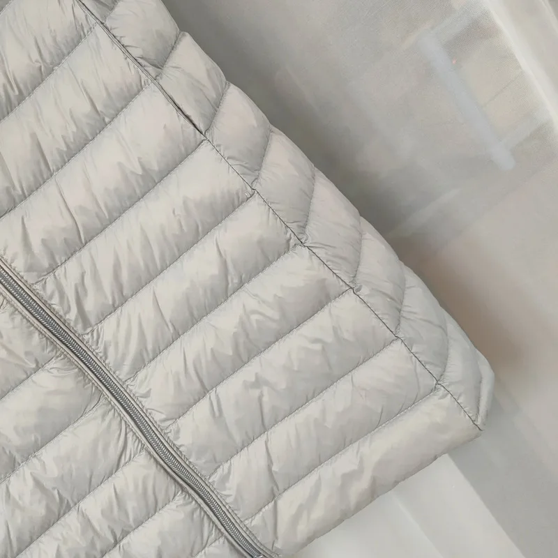 Женский пуховой жилет на утином пуху 0-10 ℃ Осень-зима 2024 модное Стеганое пальто