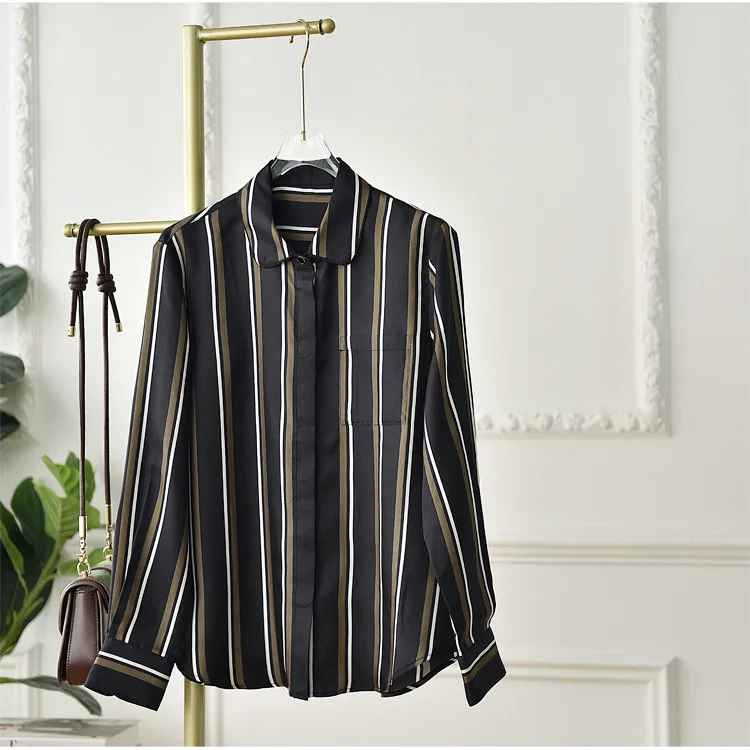 Рисунок 3 - Женский топ с воротником-поло