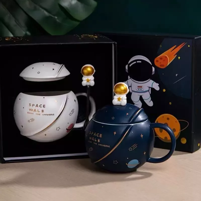 

Planet Creative Ceramic mug Cute espresso Coffee Mug Milk Cup with spoon lids Coffee tea Cup 400ML Capacity Water Jugs XMas Gift