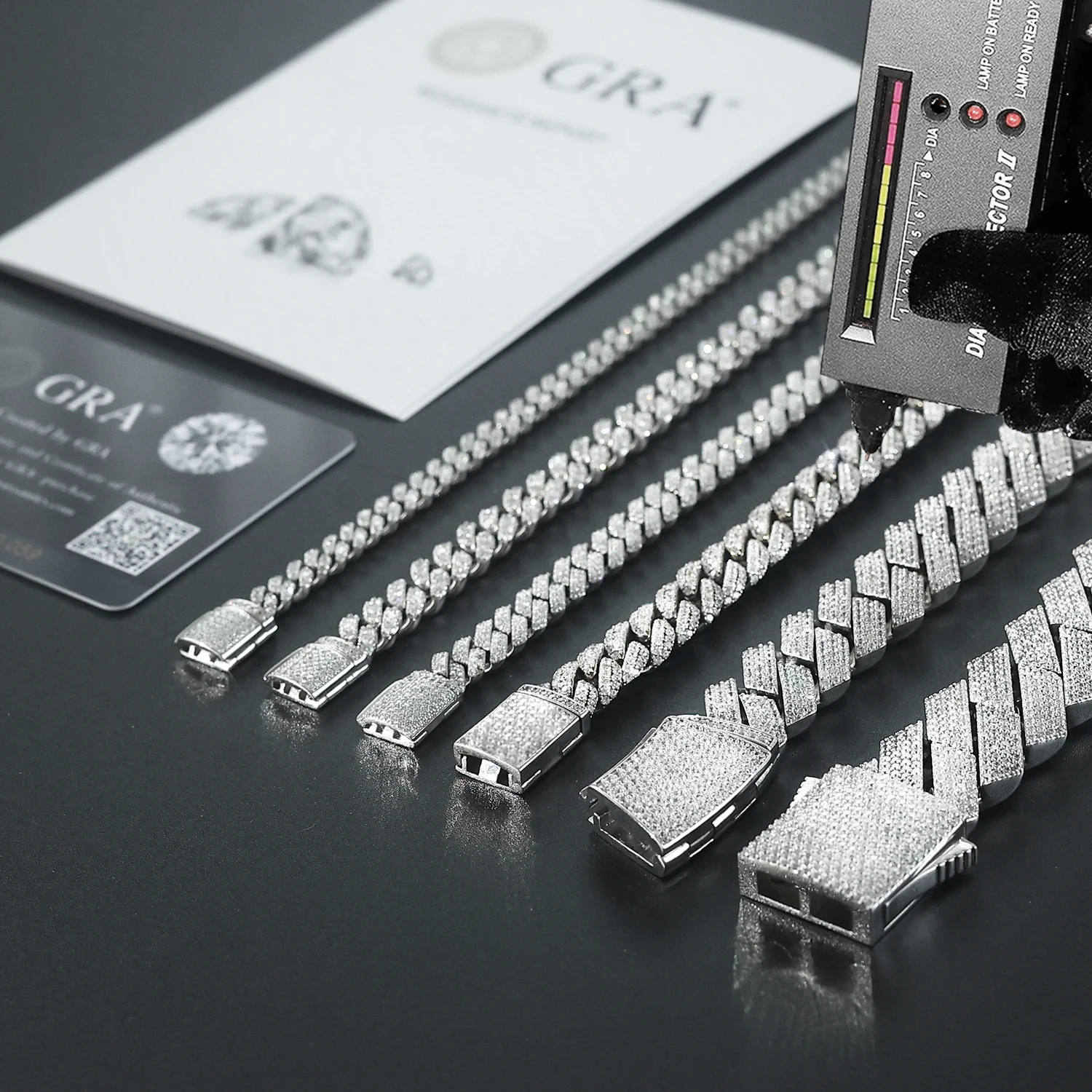 Готовый к отправке 6/8/10/15 мм стерлингового серебра 925 пробы Vvs Муассанит Мужчины