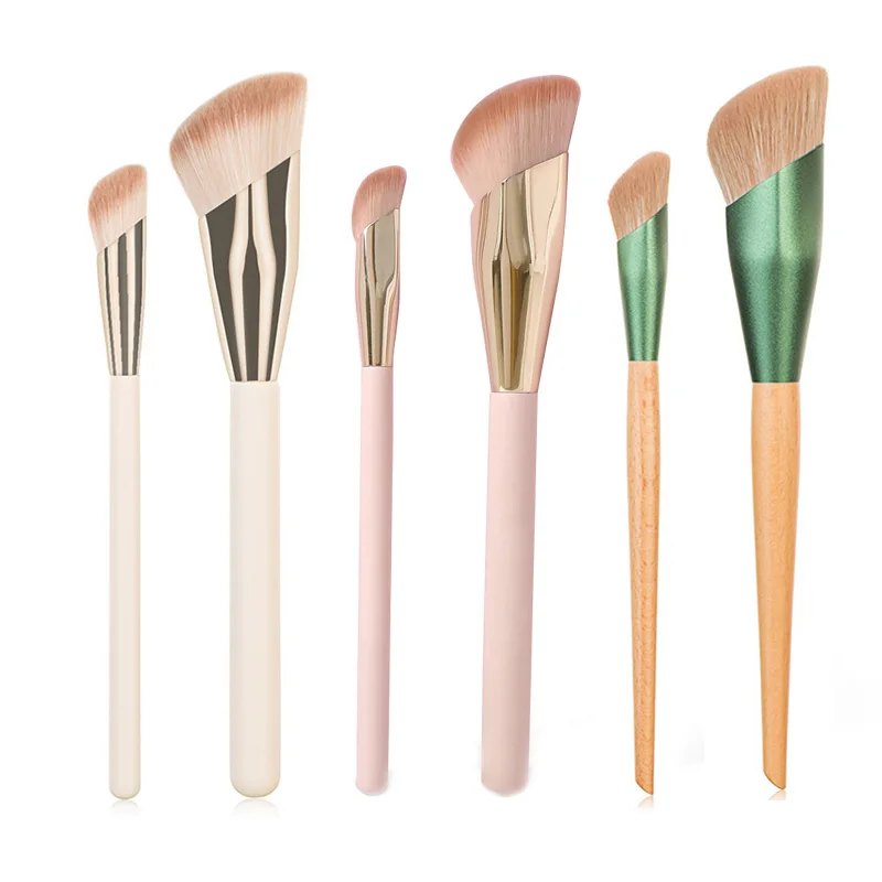 

1 шт., кисть для нанесения основы под макияж