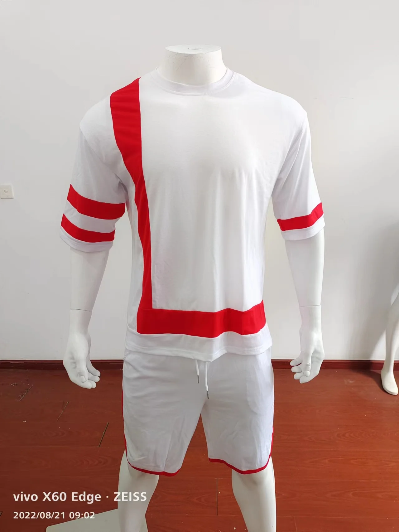 Men's Sports Leisure Fashion Set Summer New Colored Round Neck Short Sleeve Shorts Two Piece Set