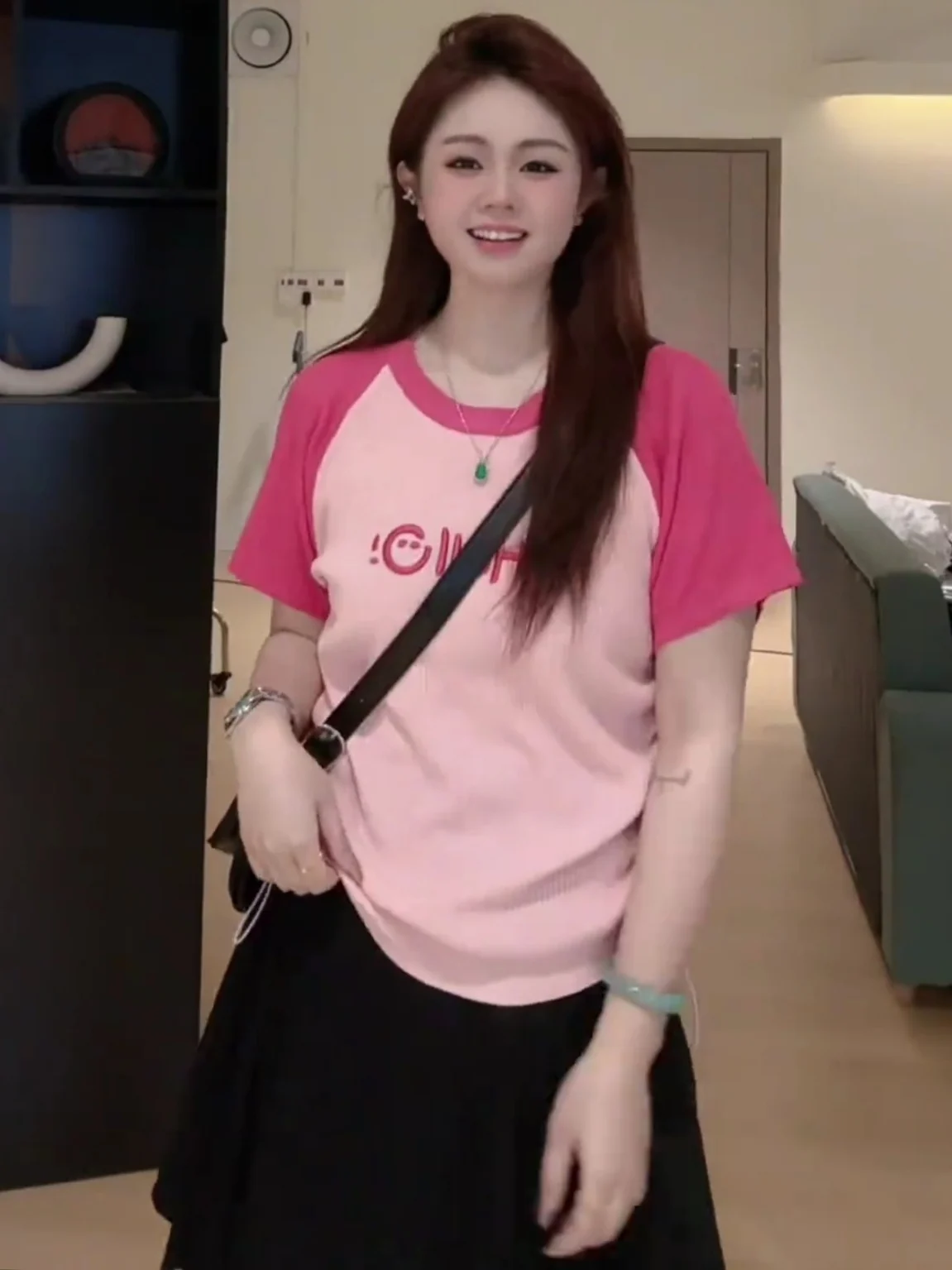 Женская футболка с коротким рукавом и кулиской в американском стиле |