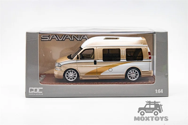 Литая под давлением модель автомобиля GOC 1:64 GMC SAVANA The Golden Tour Limited450