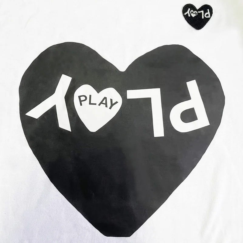 Футболка хлопковая с круглым вырезом и принтом сердечек | Мужская одежда