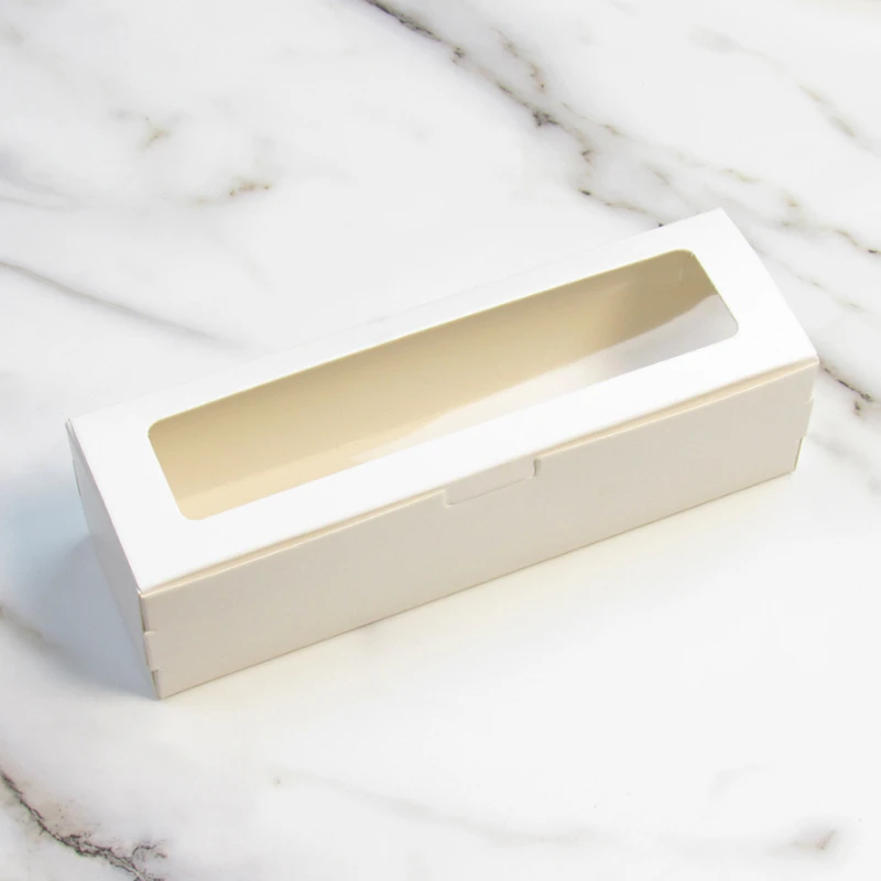 

Упаковка для десертов из крафт-бумаги с прозрачным окном