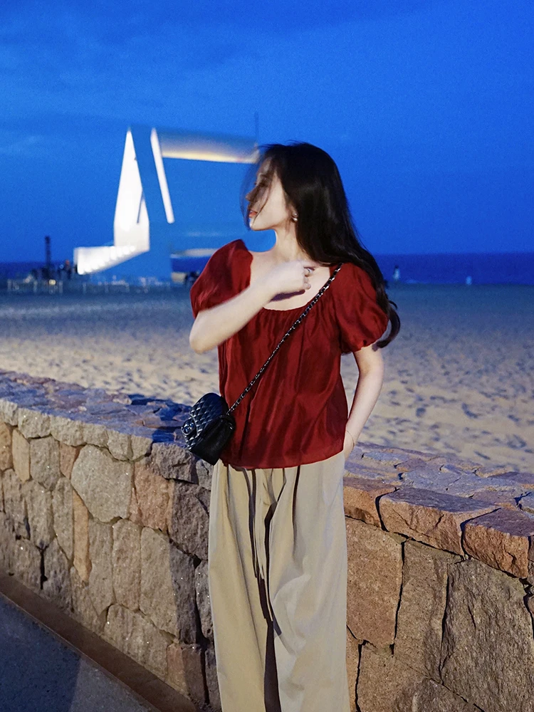 Весна-лето 2024 красные ретро топы для отпуска с пышными рукавами белые Волшебные