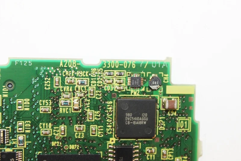 Совершенно новая печатная плата оси Fanuc A20B-3300-0767 для контроллера системы ЧПУ