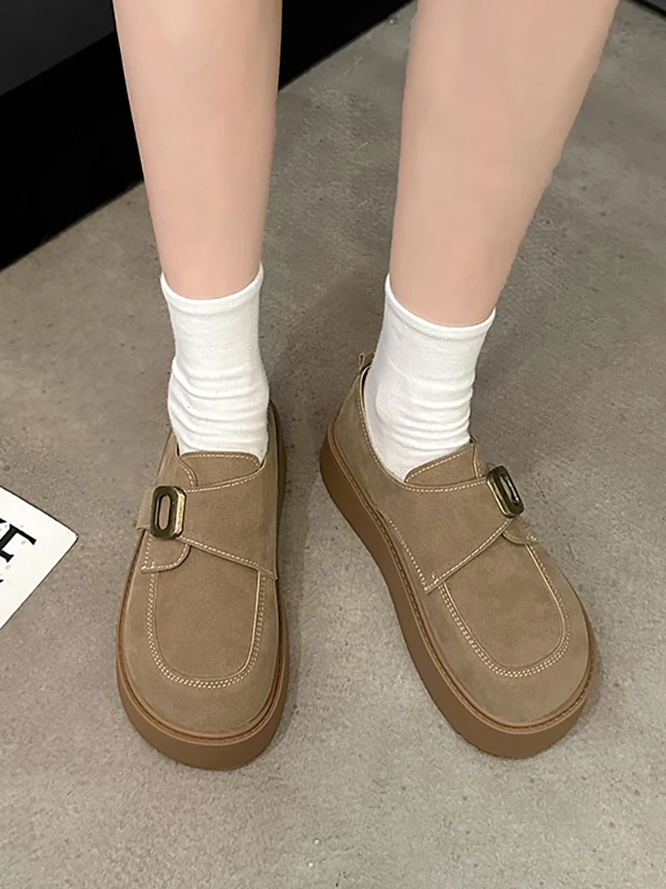 Женские универсальные туфли в стиле ретро Осенние слипоны на платформе женская