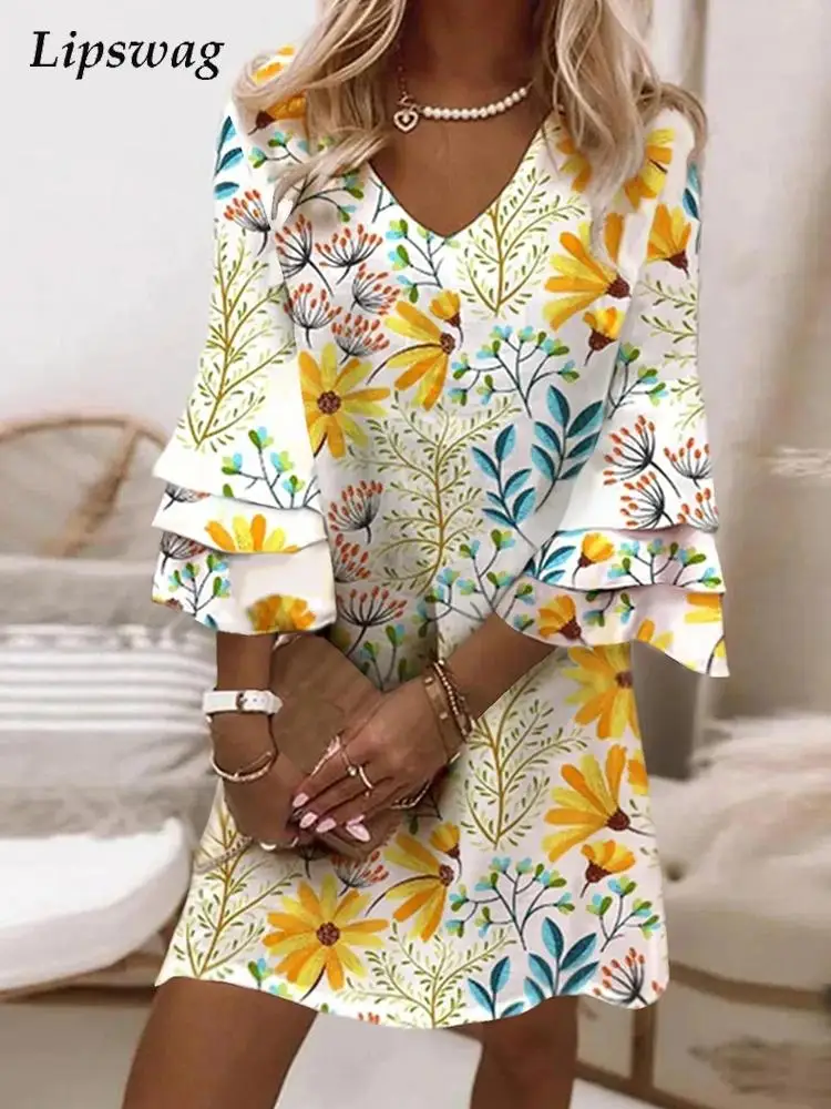 

Женское платье с V-образным вырезом и воланом, с принтом