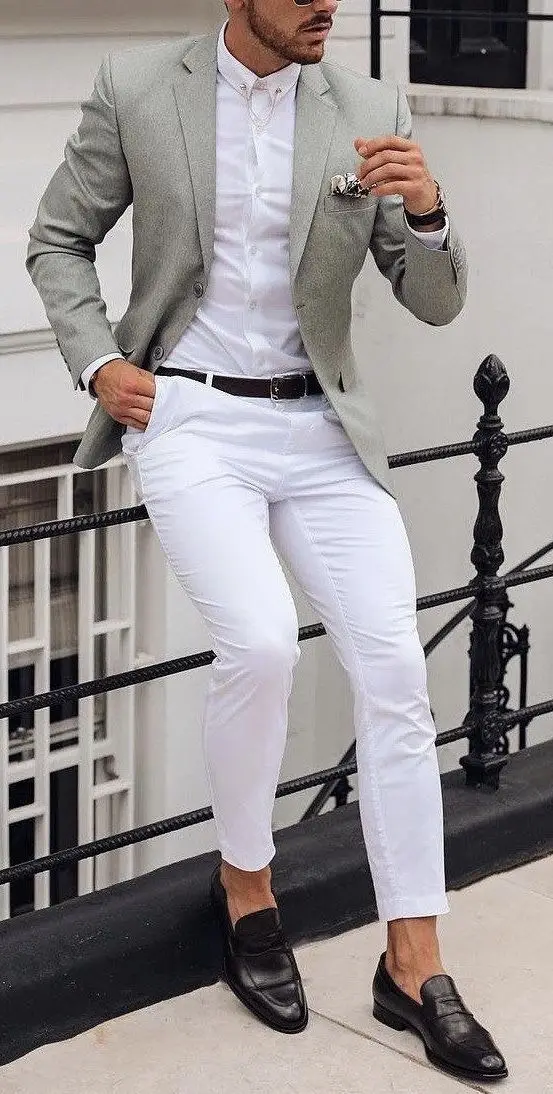 

2022 Slim Fit Light Grey Men Suit 2 Pieces Smart Business Jacket Sets For Men Notch Lapel Wedding Groom Blazer Sets + Pants