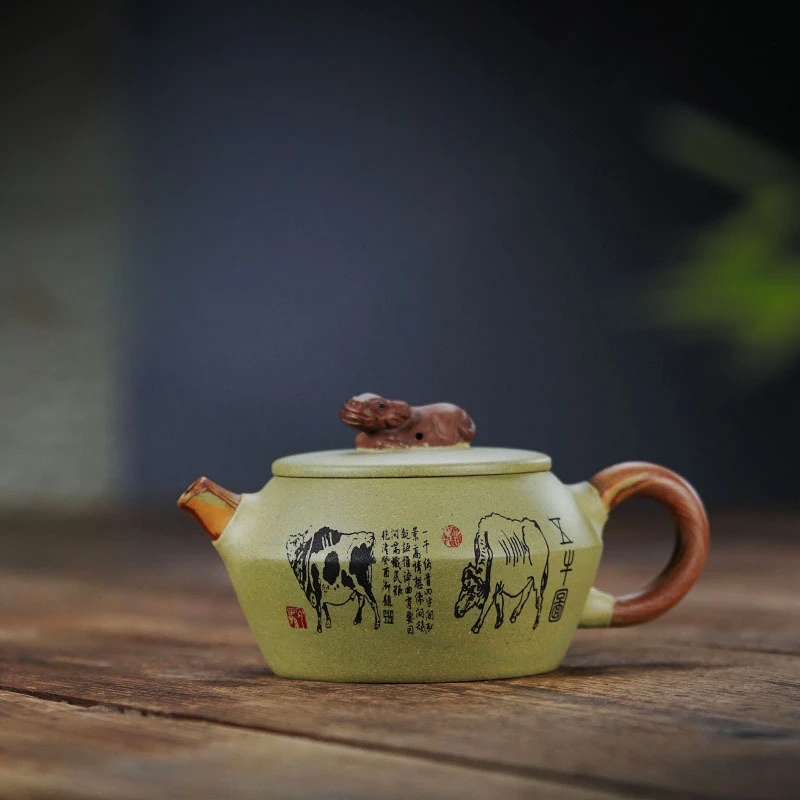 

Ручной чайник из фиолетовой глины Zisha 220 мл