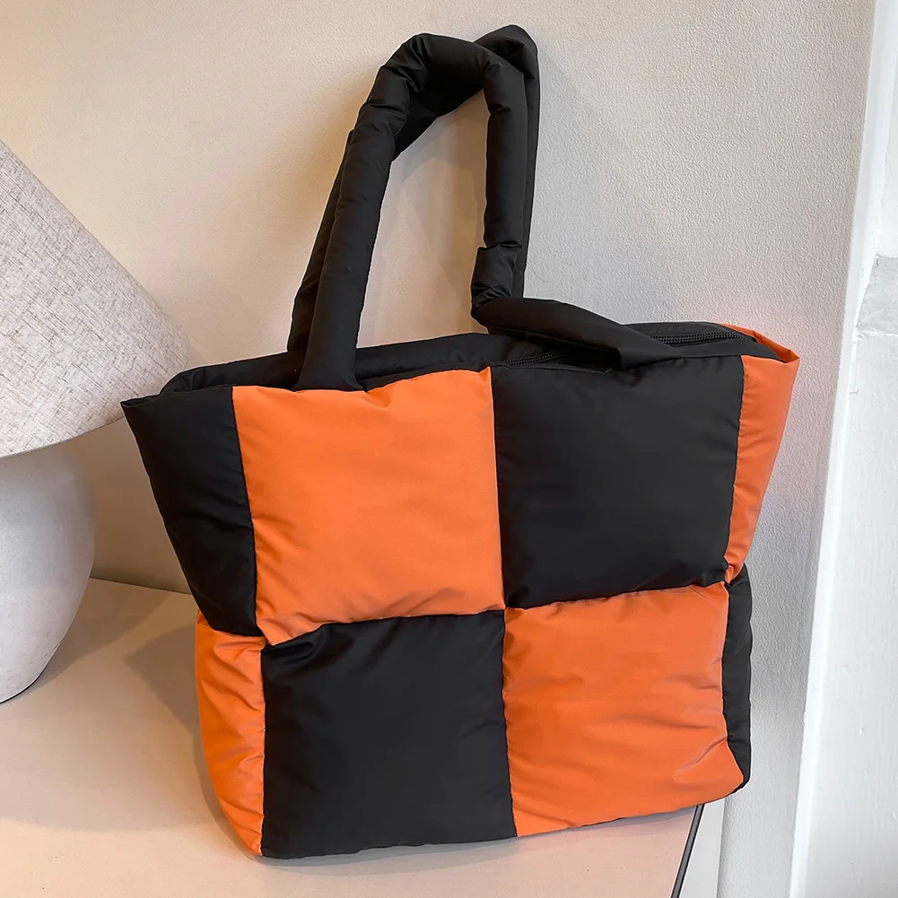 Женская модная сумка через плечо контрастного цвета большая вместительная