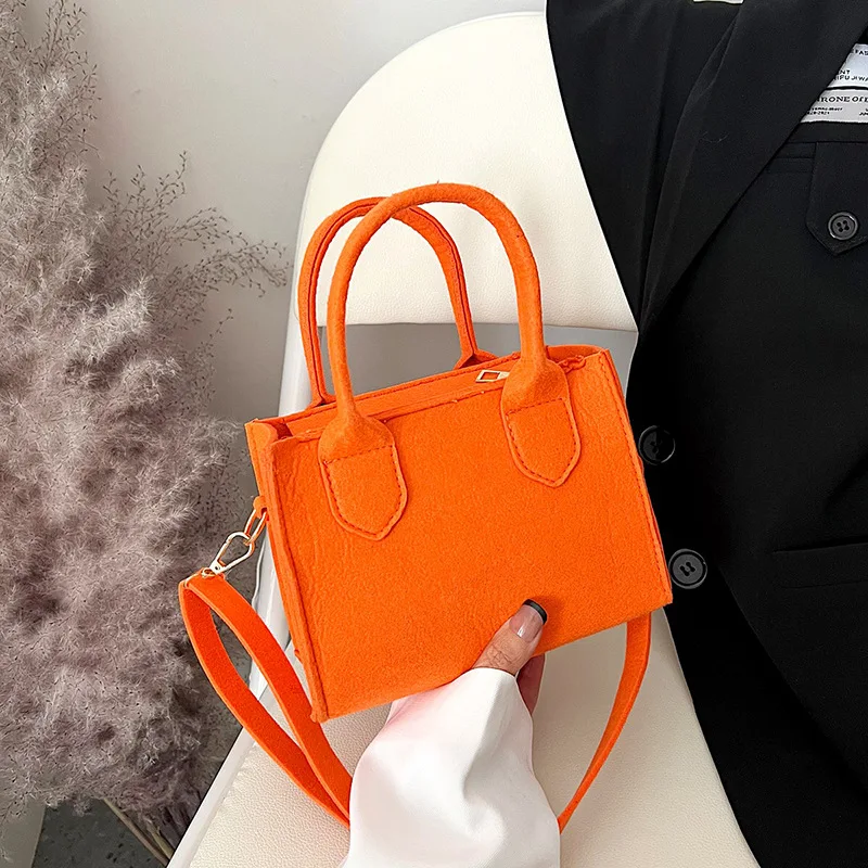 

NewWomen Portable Shoulder Message Bag Pure Felt Mini Purse Tote Bag Female Crossbody Bag Luxury Design Handbag Shopper Tote Bag