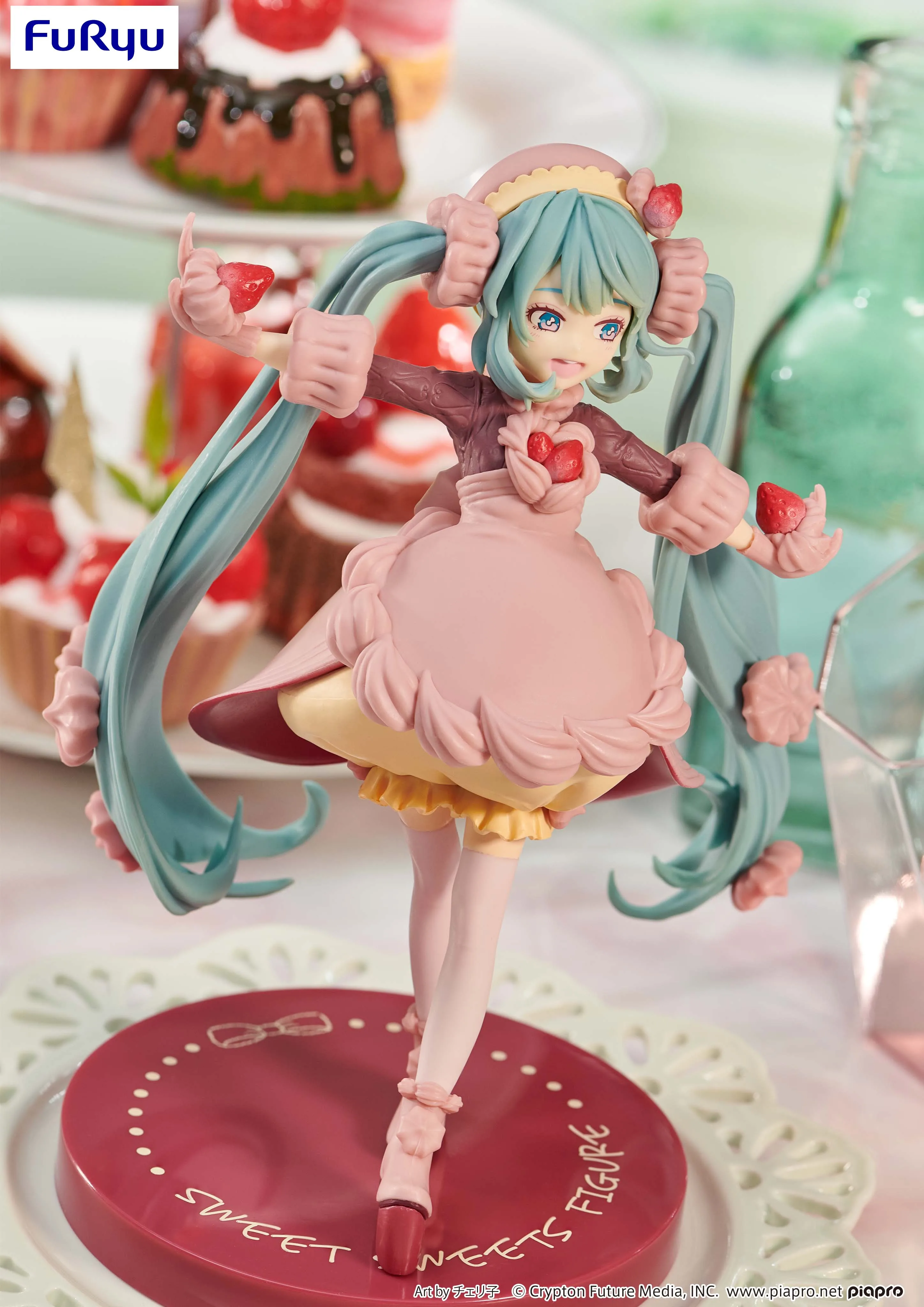 Фото Предварительная продажа, Оригинальные фигурки FuRyu sweetsweet Series Piapro Hatsune Miku клубника, шоколад, кондитерские фигурки аниме, игрушки-модели №5