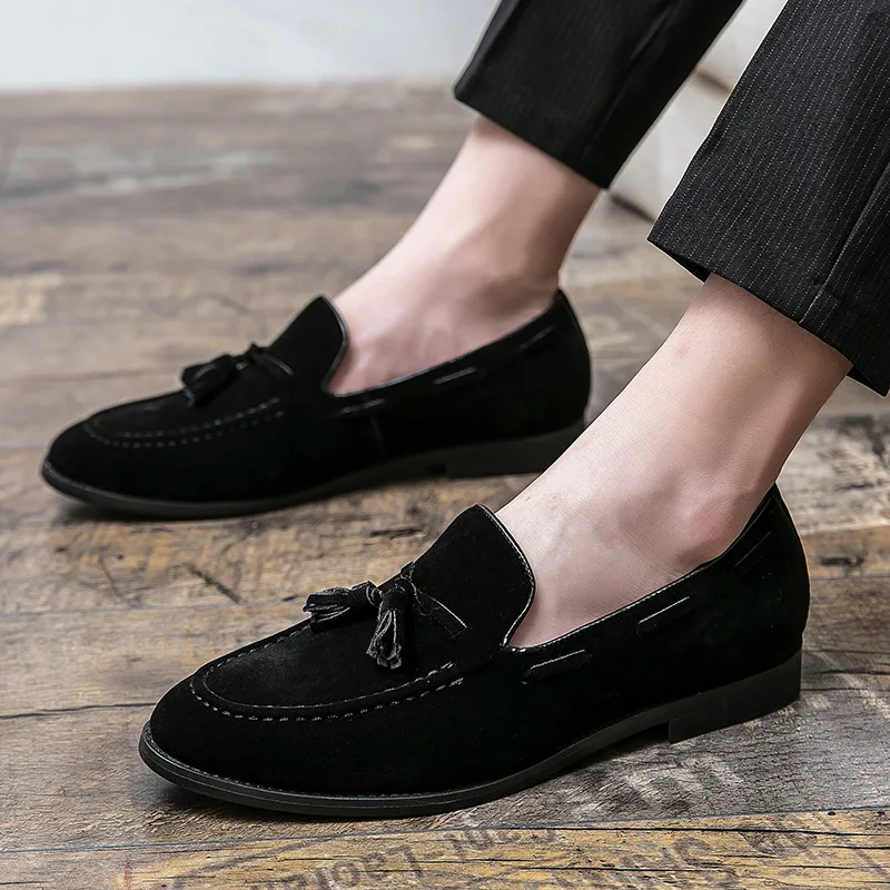 

Novelty Britain Pointed Black Brown Tassels All Match Shoes For Men Casual Loafers Formal Dress Footwear Sapatos Tenis Masculino