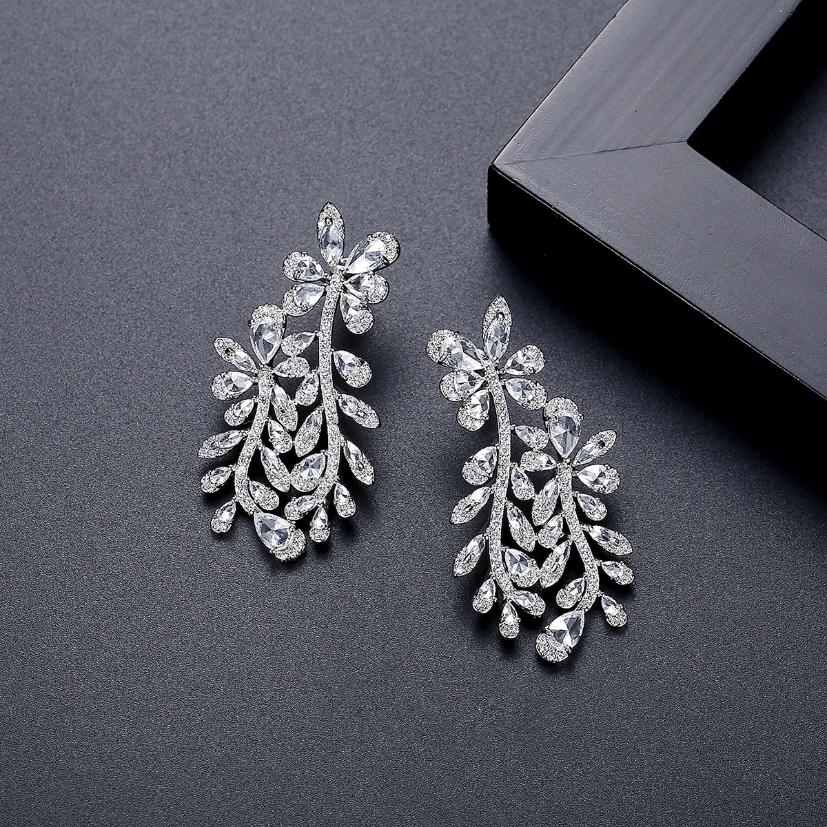 LUOTEEMI 2023 New Luxury Cubic Zirconia Fashion Drop Earrings for Women Tree Branches Shape Gorgeous Wedding Bridal Accessories images - 6
