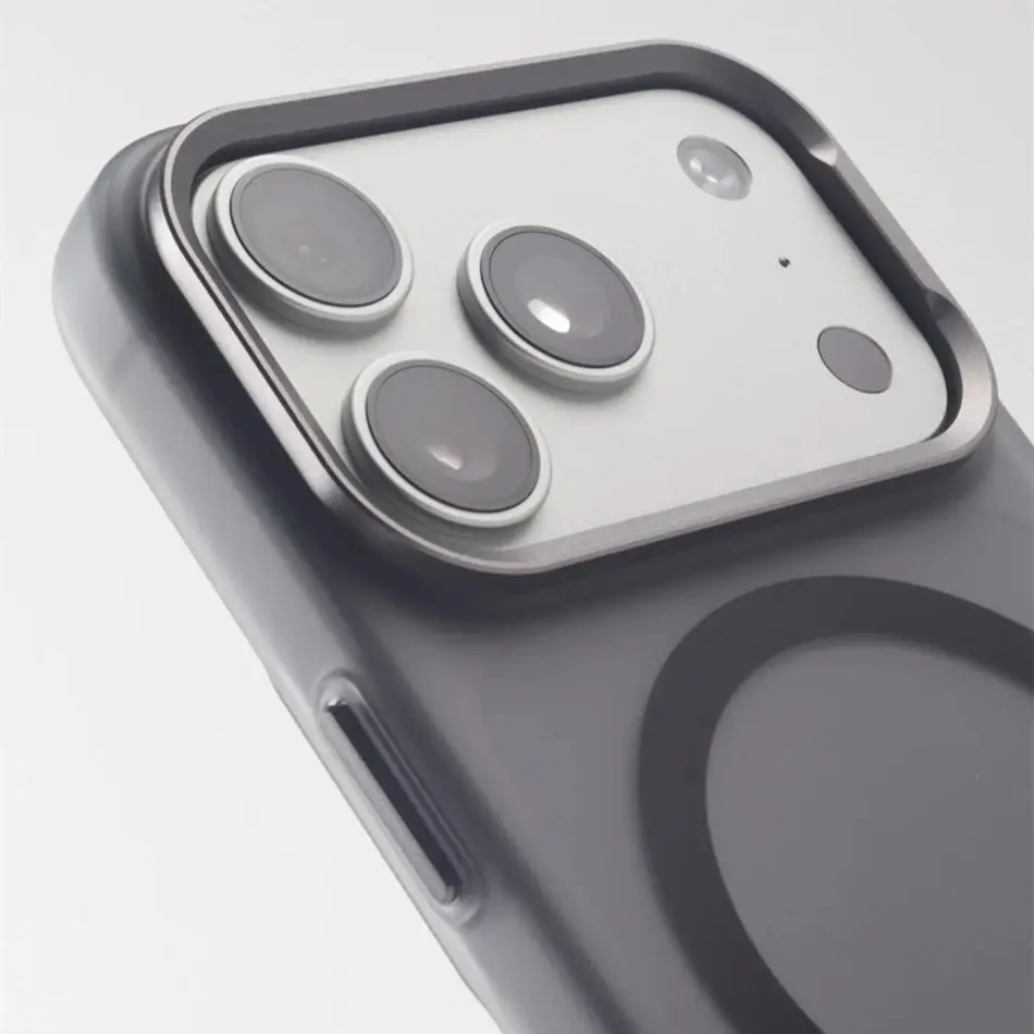 Фото Металлический матовый полупрозрачный чехол с защитой объектива для iPhone 17 16 15 Pro Max, совместимый с MagSafe, магнитный, для беспроводной зарядки, тонкий, жесткий, из поликарбоната №4