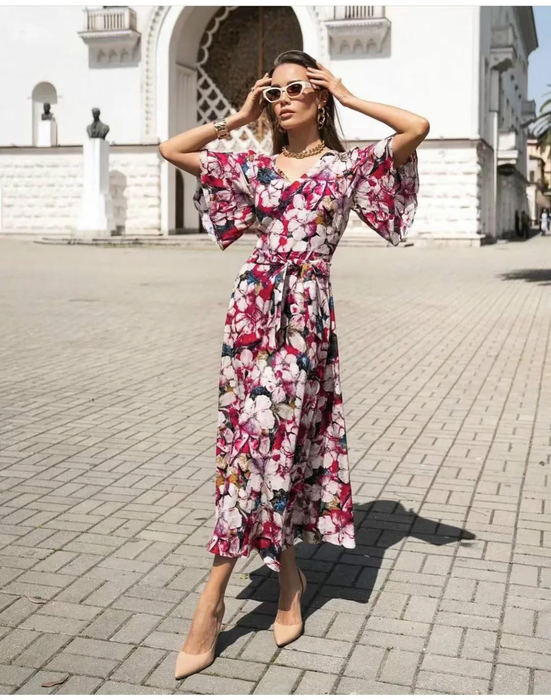 

2022 Summer Printed V-neck Flower Printed Flare Sleeve Party Dresses