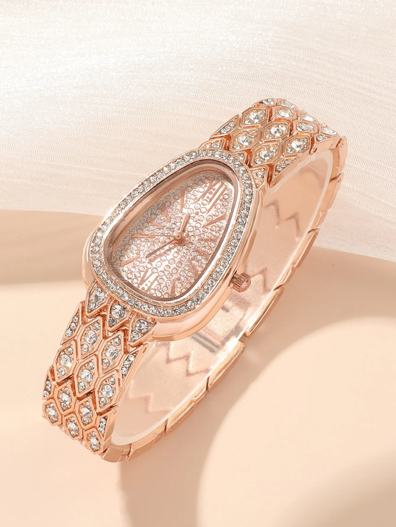 2023 Fashion Women Watches Top Brand Luxury Golden Watch Quartz Watch Waterproof Wristwatch Relogio Feminino
