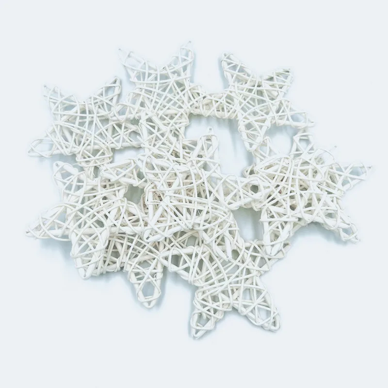 

Натуральные ротанговые звезды для декора