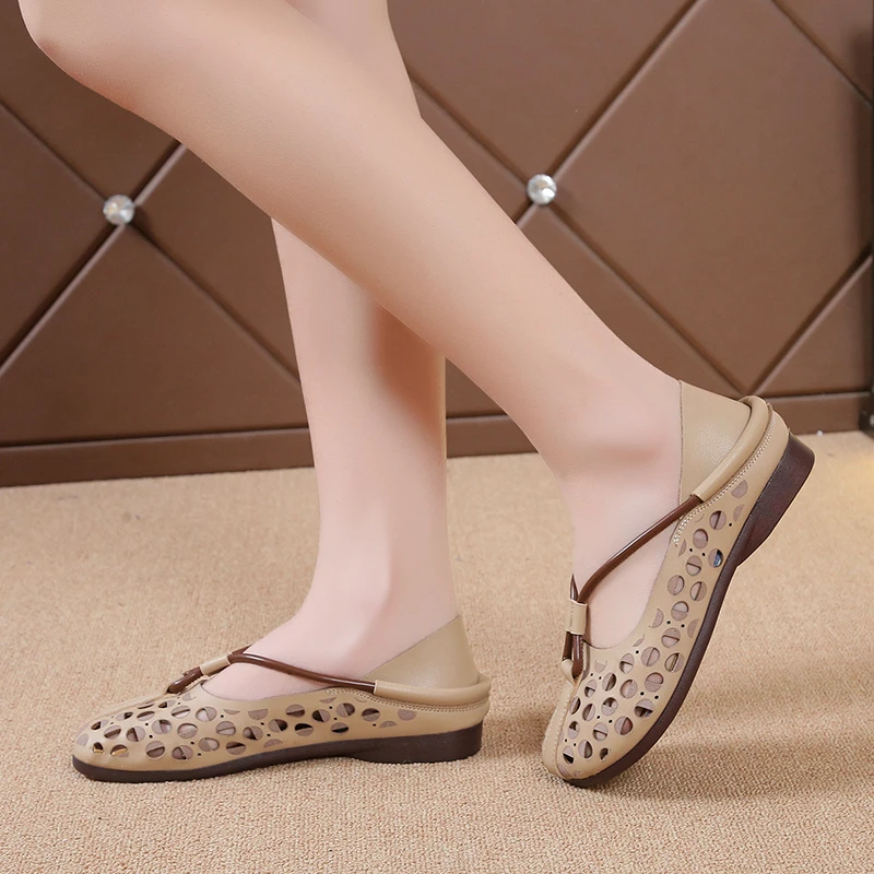 2022 Ladies Flat Sandals Flip-Flops Hollow Mesh Breathable Summer Women Slip-On Flat Shoes Elegant Lightweight Mom Comfort Shoes