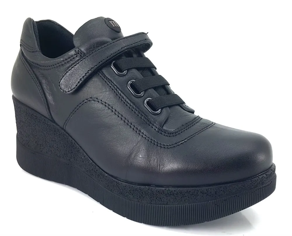 

2022 Trend new season Model women shoes with leather shoes