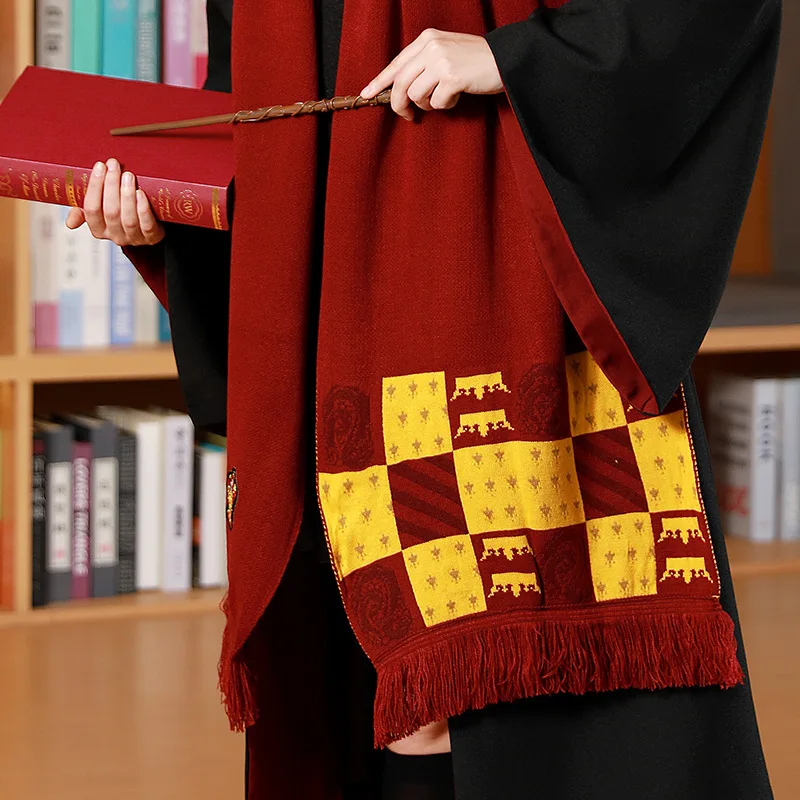 Эмблема факультетов школы Хогвартса в ассортименте