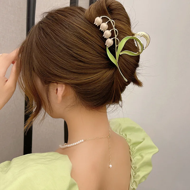 

Elegant Hair Claw Bluebell Flower Series Hair Accessories Frog Buckle Hairpin Claws Clip Ornament Women Girls 2022 New Style