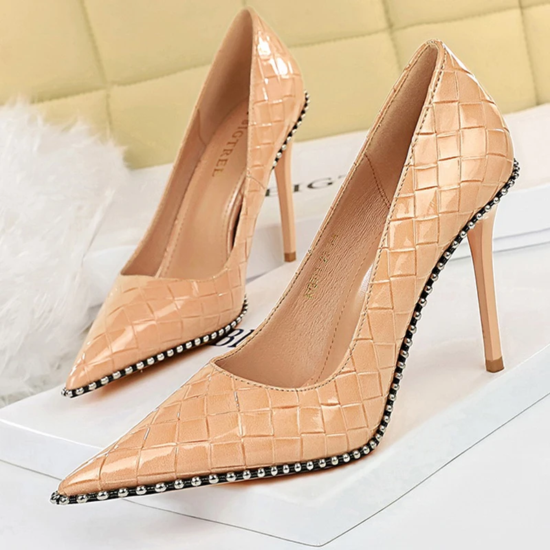 

BIGTREE Shoes Quality High Heels Women Pumps Rivet Metal Chain Women Heels Stiletto 2022 Luxury Banquet Shoes Pumps Female Shoes