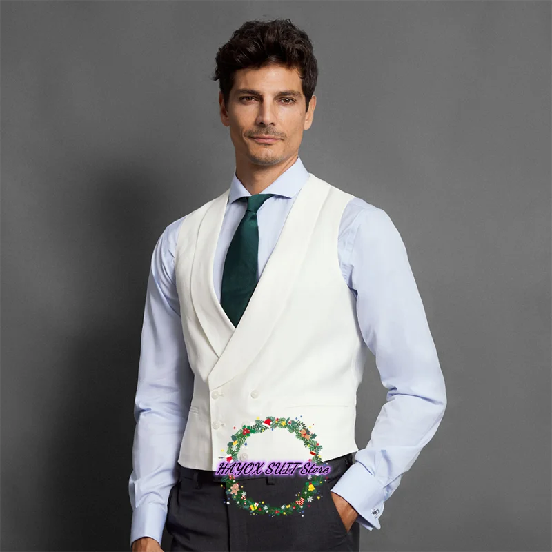 Мужской костюм, жилет с лацканами