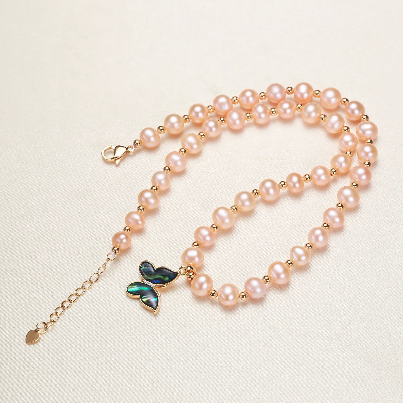 

2023 Spring New Zhuji Freshwater Pearl Clavicle Chain Female Butterfly Orange Necklace Jewelry Pendant Choker Luxury Collier